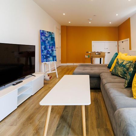 City Centre, Sleeps 7, Stunning Views & Parking, Interconnected Rooms Long Stay Work Contractor Leisure, Diamond Penthouse CBG Exterior foto
