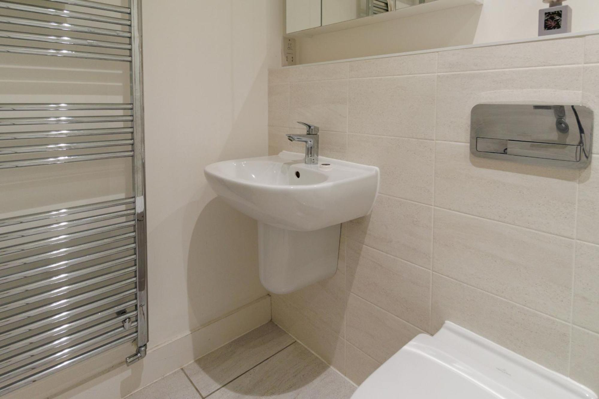 City Centre, Sleeps 7, Stunning Views & Parking, Interconnected Rooms Long Stay Work Contractor Leisure, Diamond Penthouse CBG Exterior foto