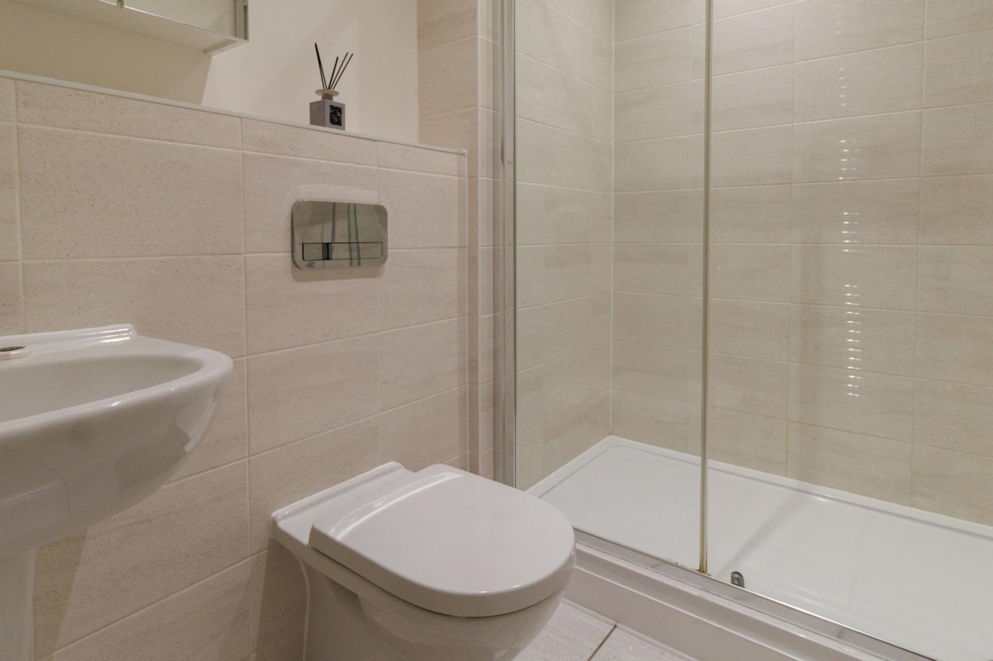 City Centre, Sleeps 7, Stunning Views & Parking, Interconnected Rooms Long Stay Work Contractor Leisure, Diamond Penthouse CBG Exterior foto